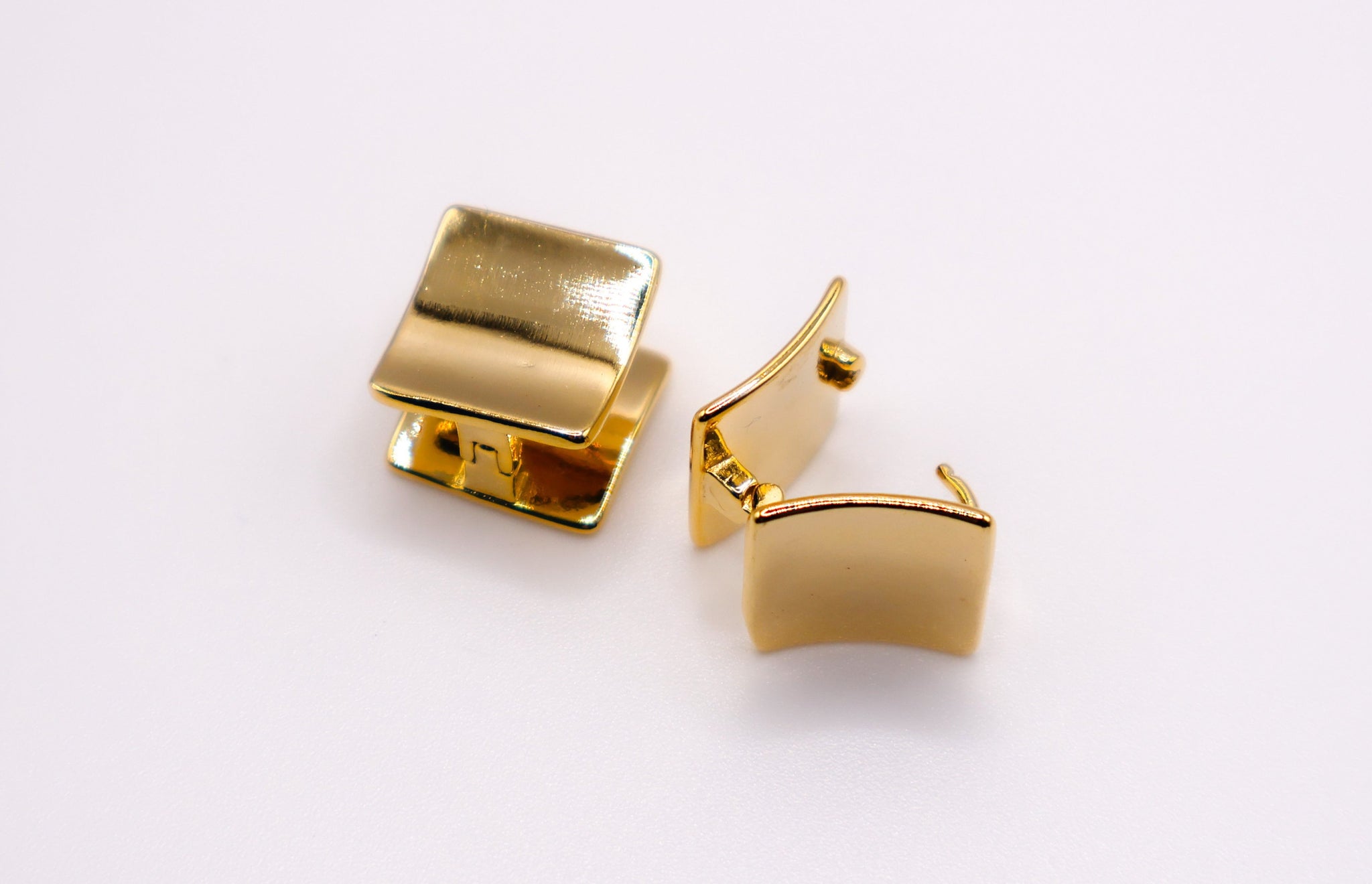 Golden Chic Dots Earrings â€?Minimalist Gold Studs