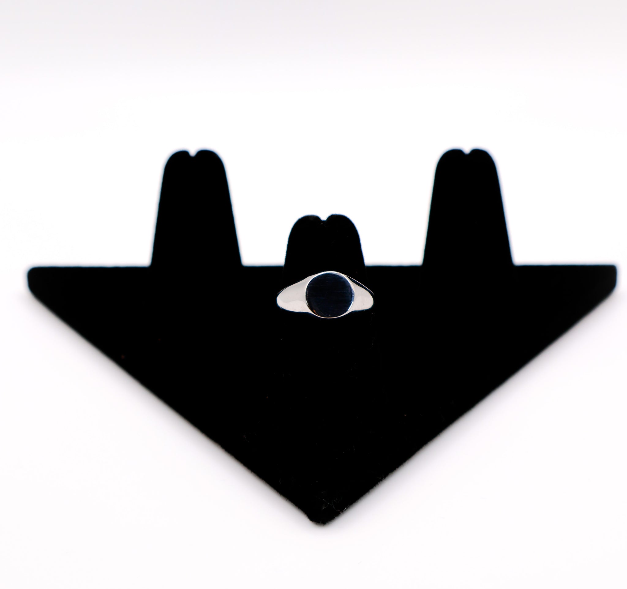 Italian Oval Silver Ring â€?Elegant Statement Ring for Women