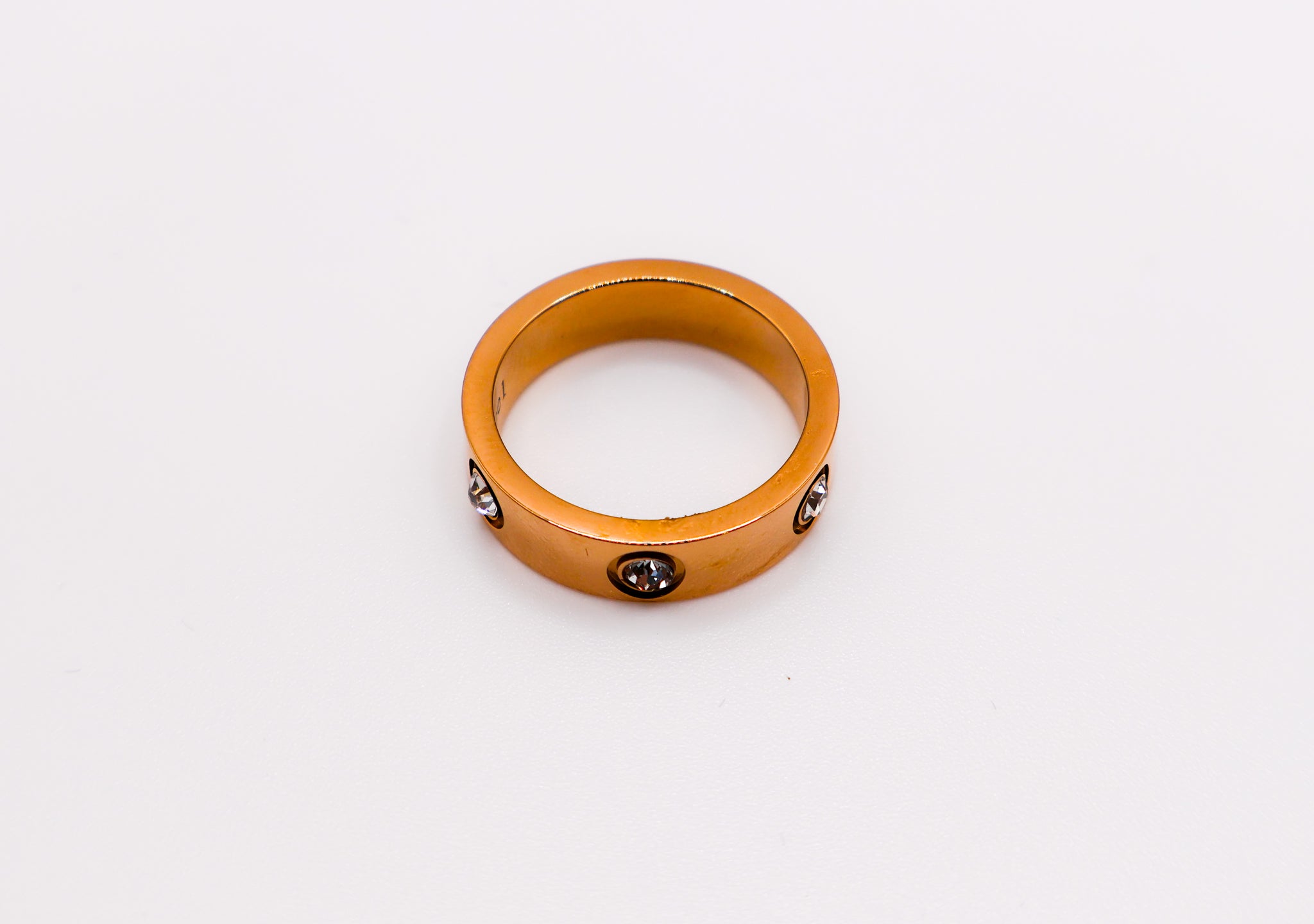 Radiant Rose Gold Gem Ring â€?Elegant Gemstone Statement Ring for Women