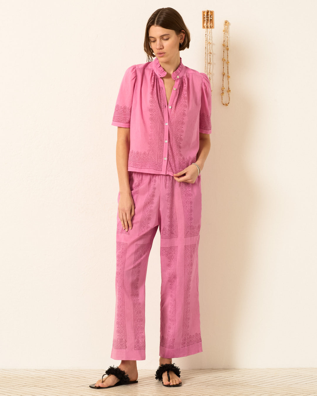 Winn Fuchsia T Winn Fuchsia Til Pink