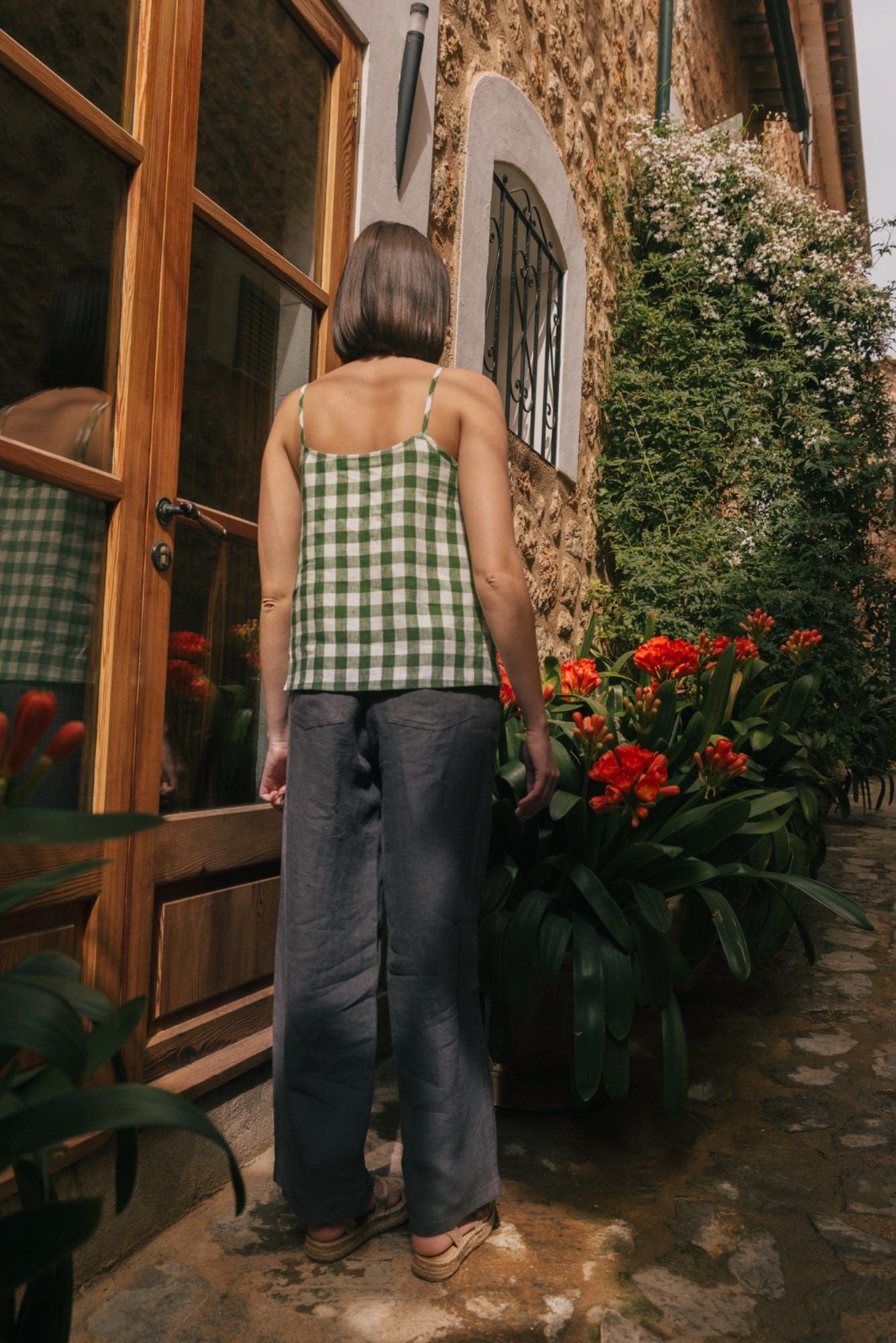 Hilo sleeveless linen top in Green Gingham