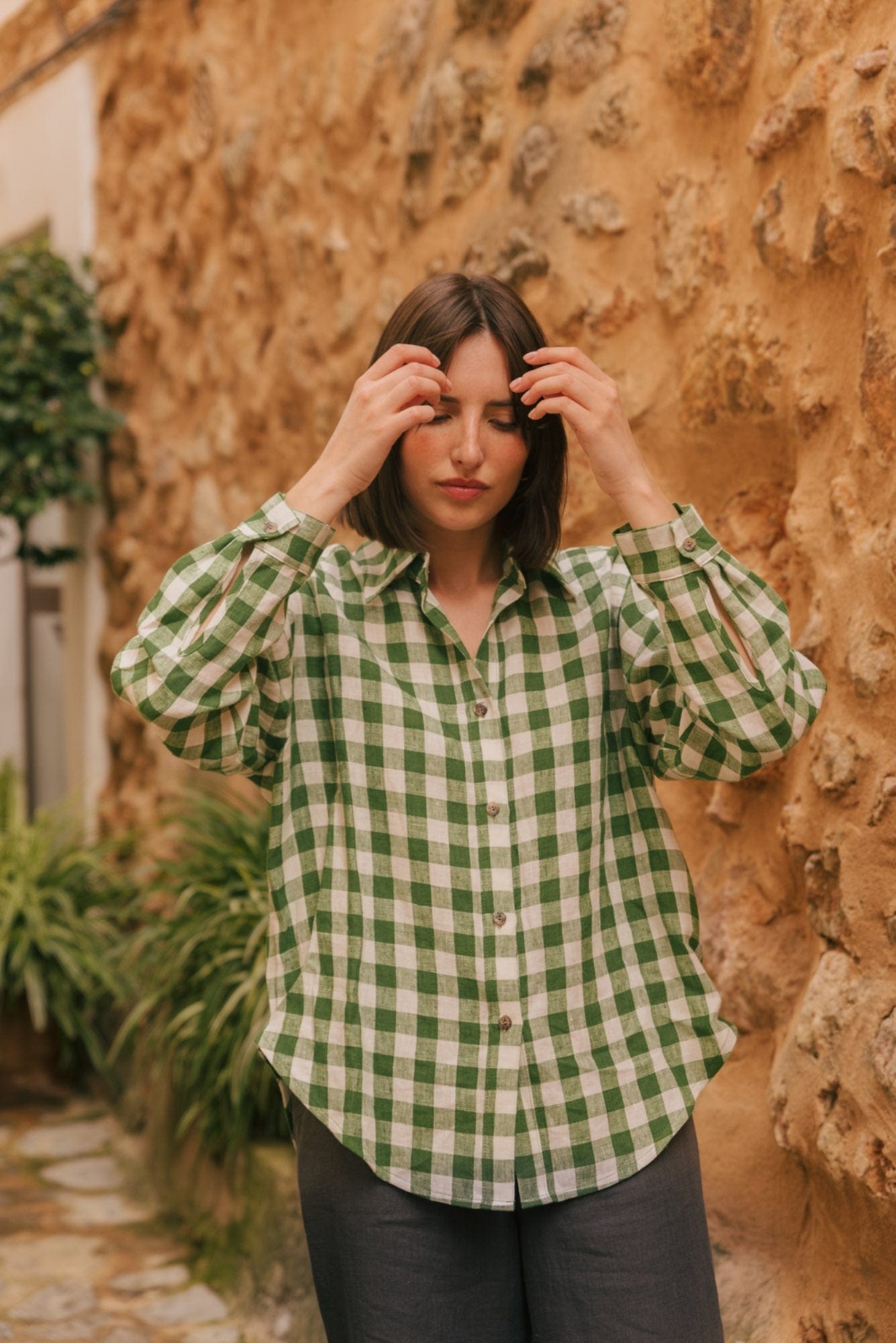 Odense casual linen shirt in Green Gingham