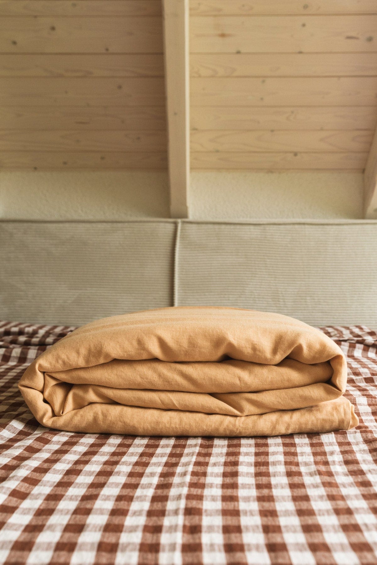 Linen duvet cover in Mustard