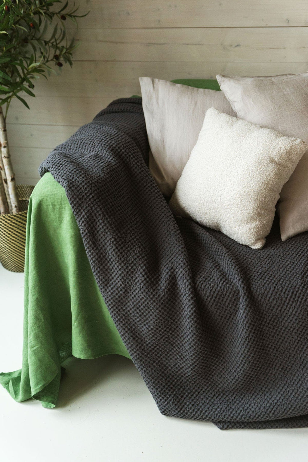 Linen waffle bed throw in Charcoal