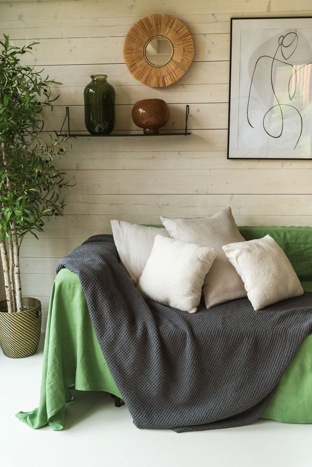 Linen waffle bed throw in Charcoal