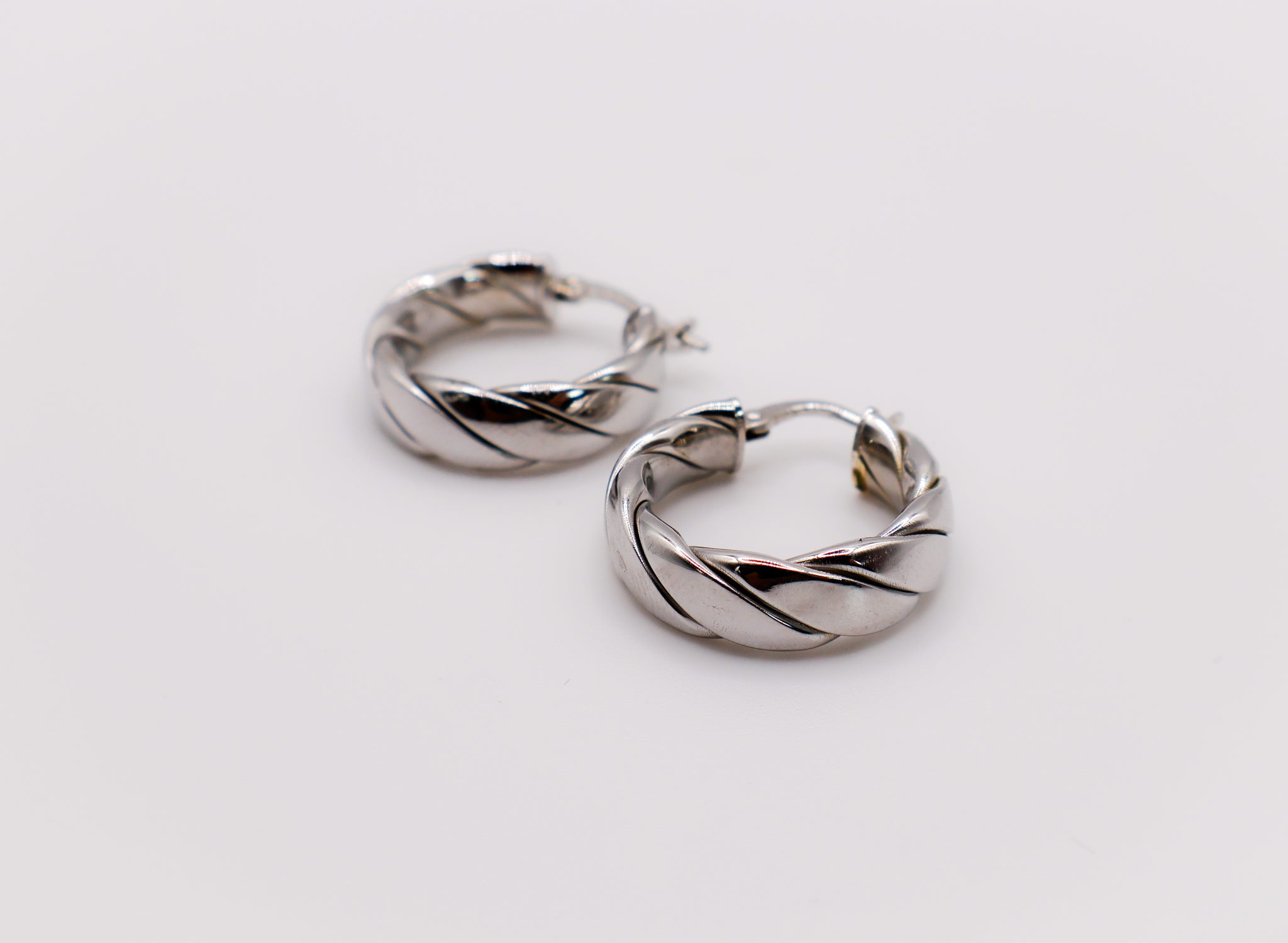 Italian Twirl Sterling Silver Hoop Earrings â€?Elegant Twisted Design