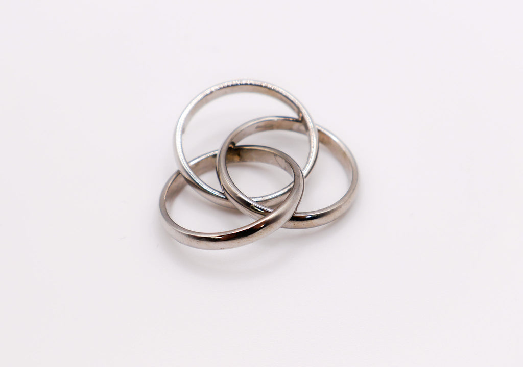 Trinity Silver Linked Ring Set - Elegance Redefined