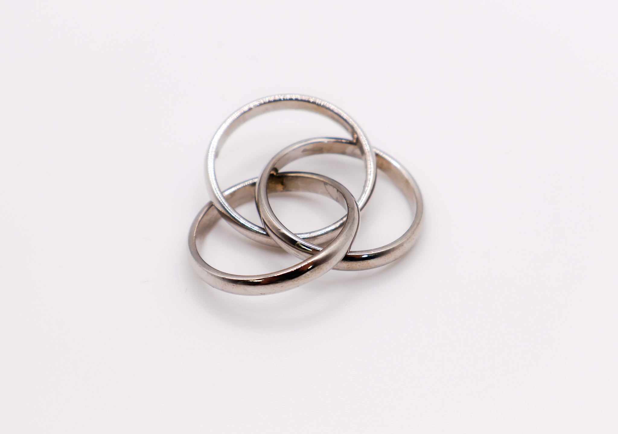 Trinity Silver Linked Ring Set - Elegance Redefined