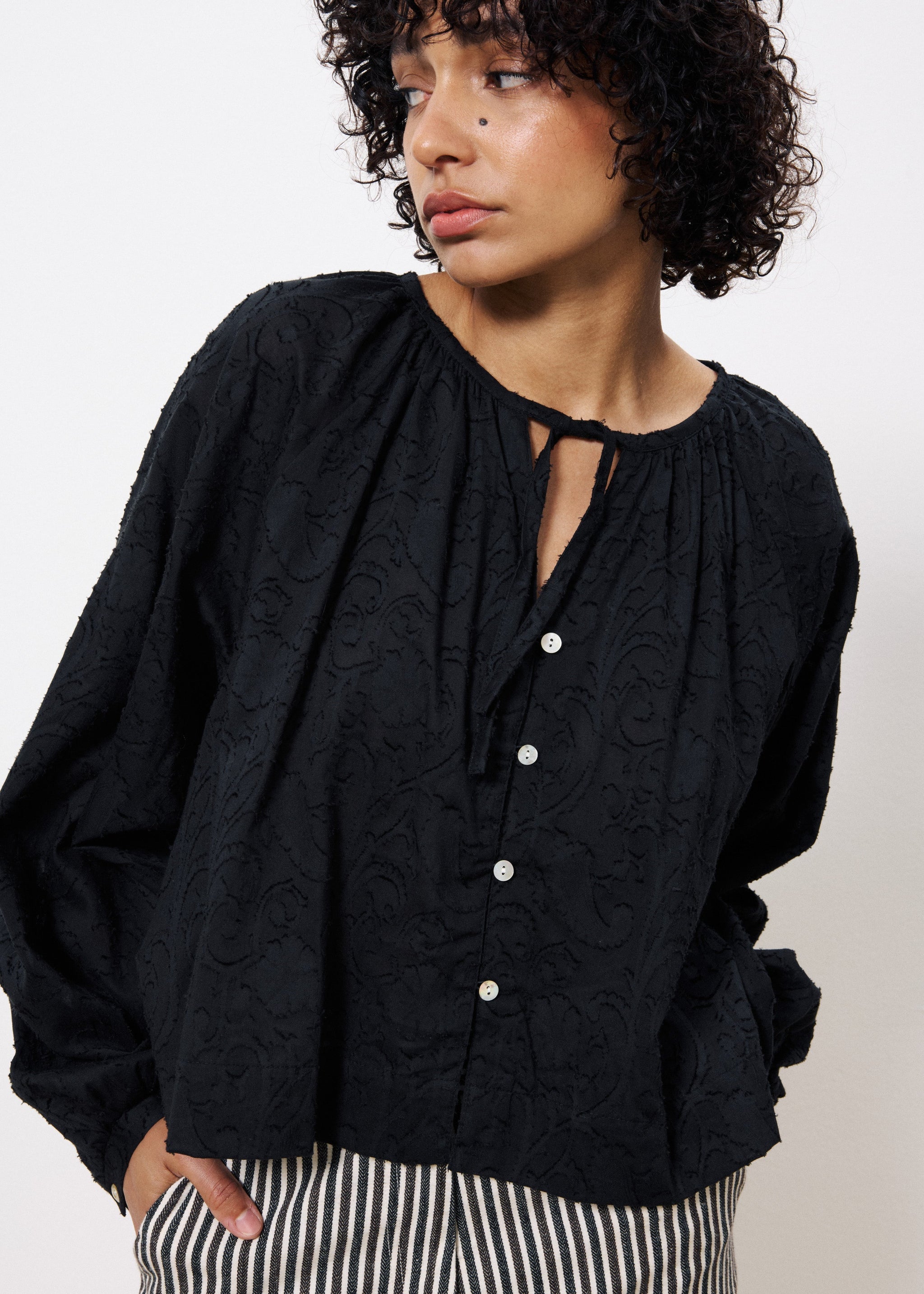 Blouse Inc-25001 Cedella Noir