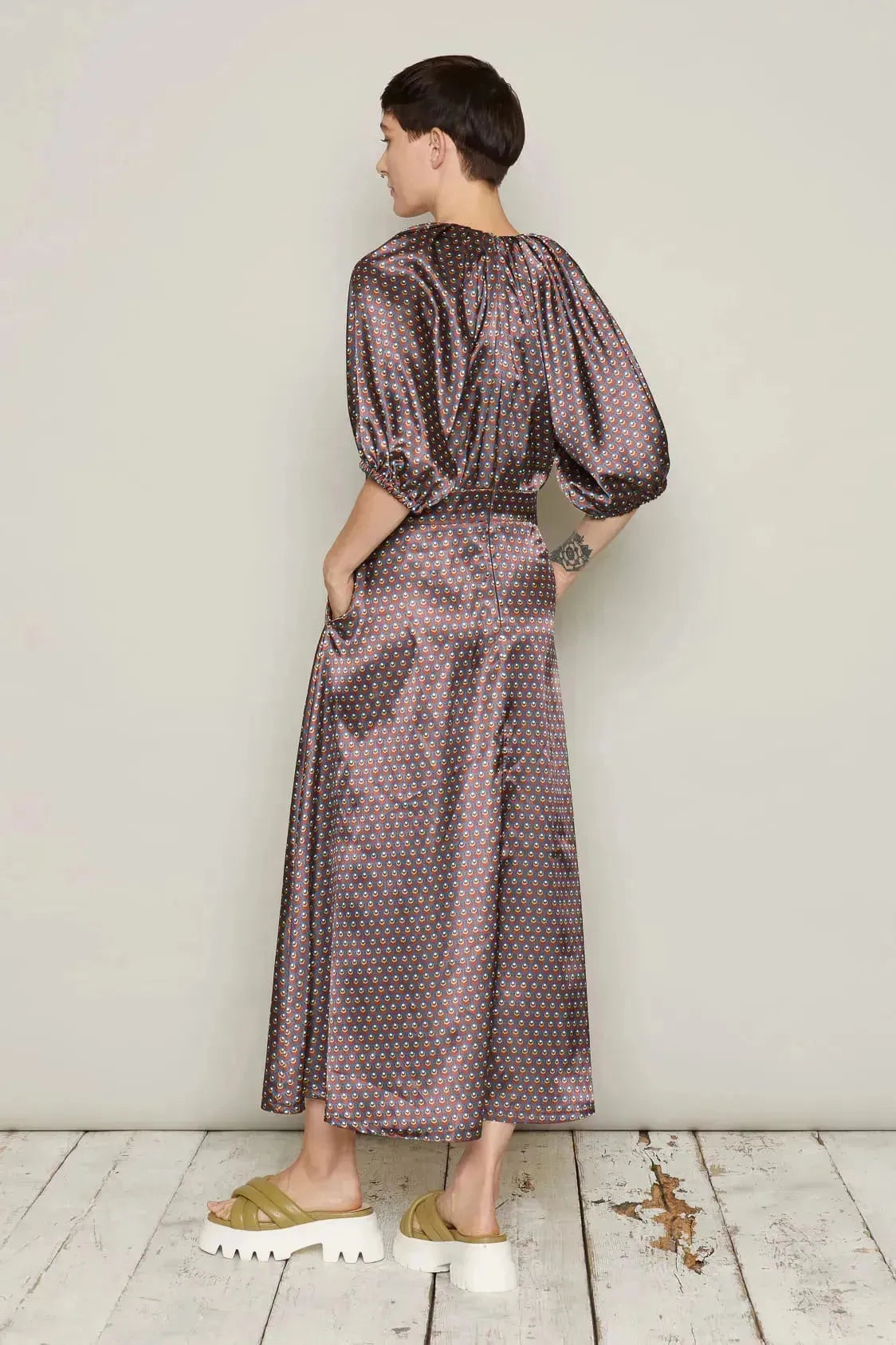 Flosi Dress (Brown)