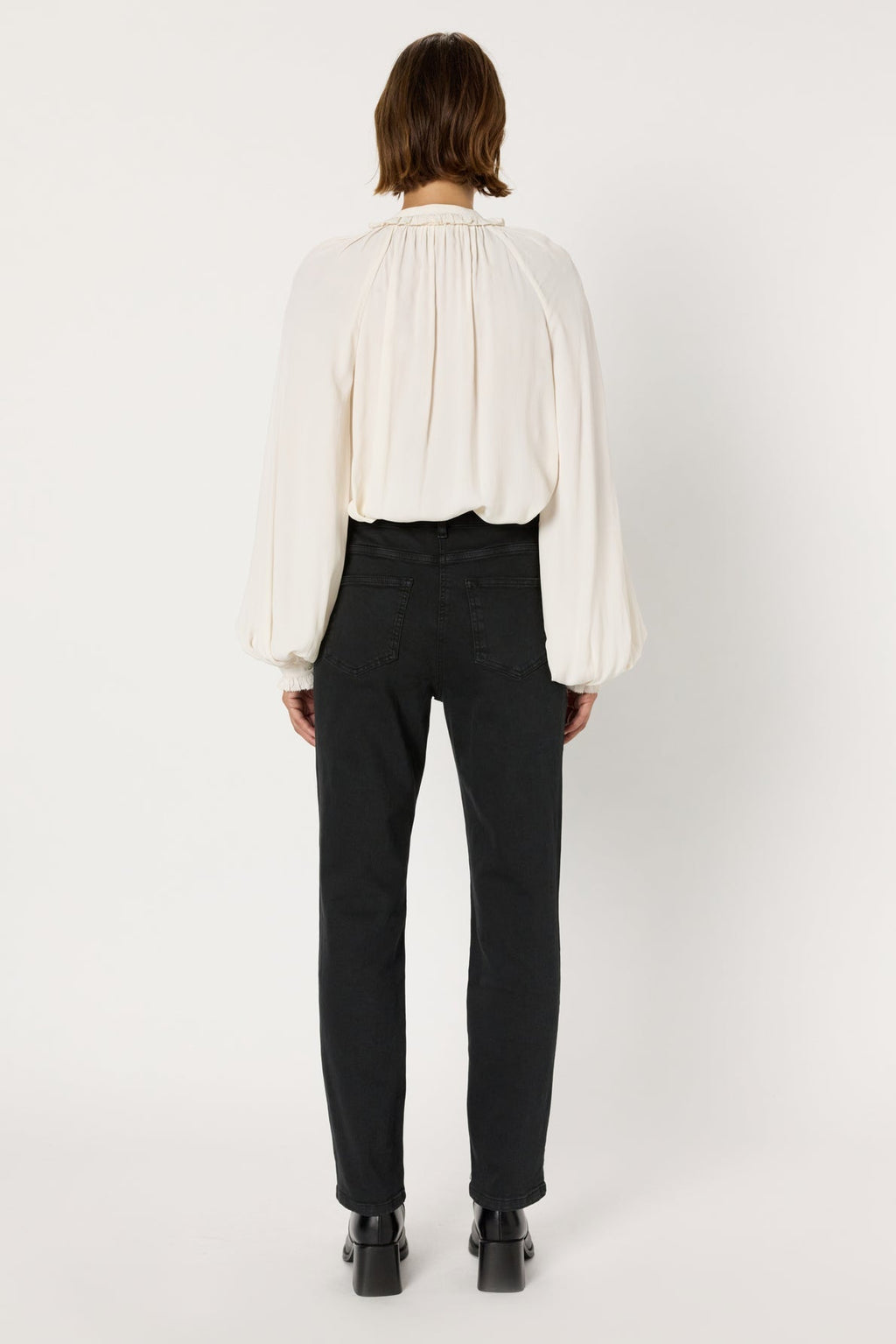 Jean Carmen Dcp31c107 Black