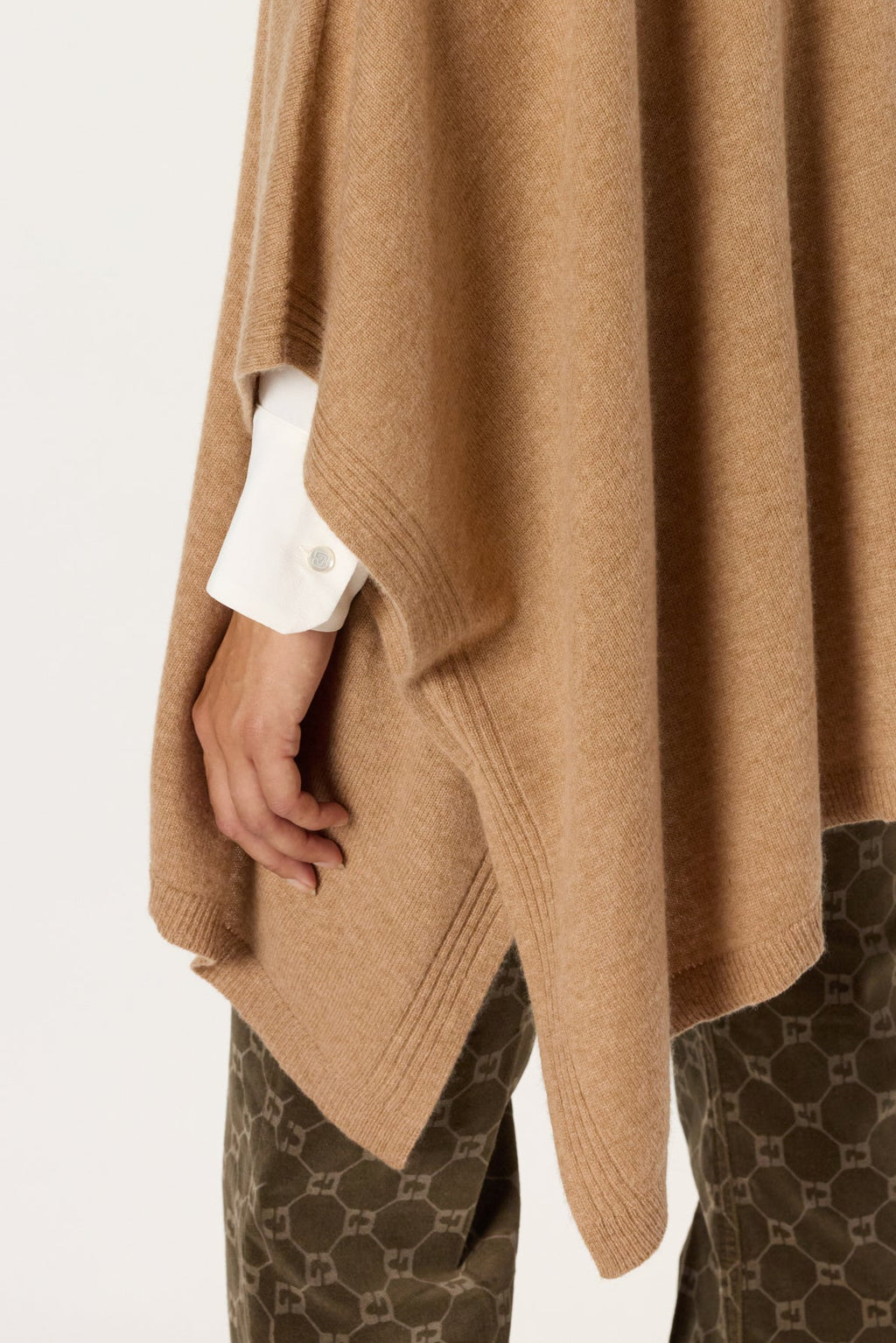 Pullover/vest Emeline Dcu61c235 Camel