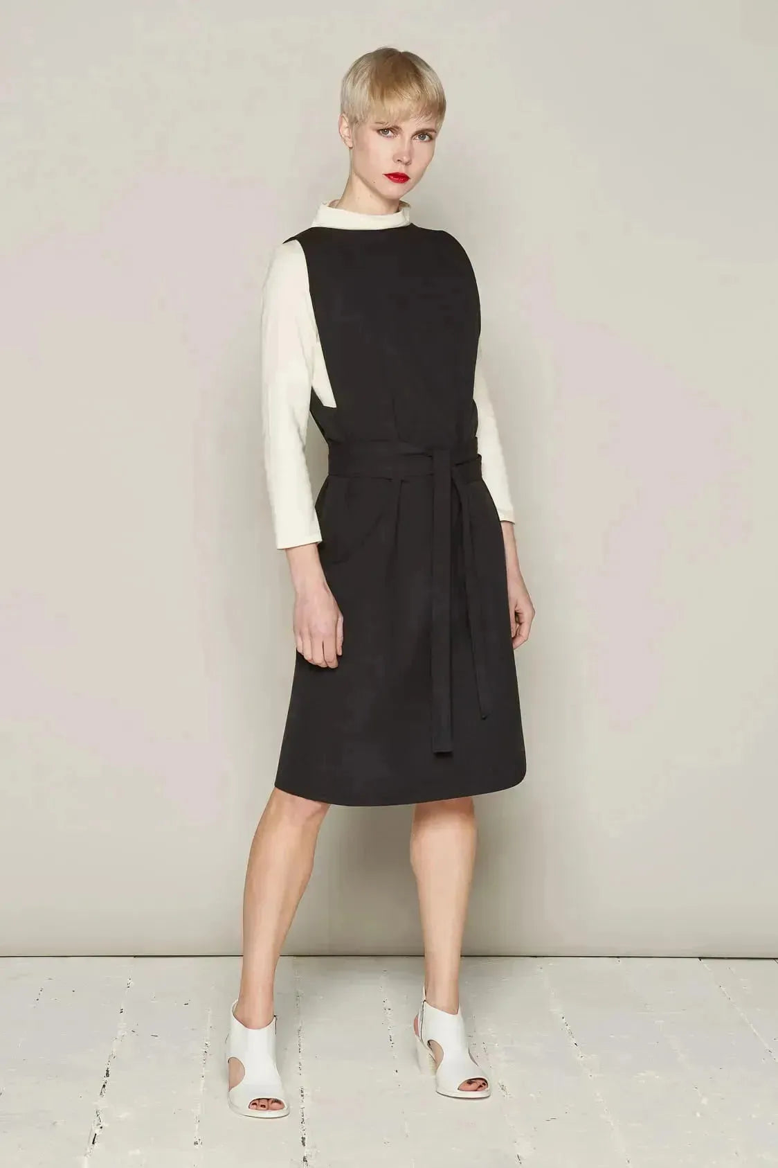 Isabelle Dress (Black)