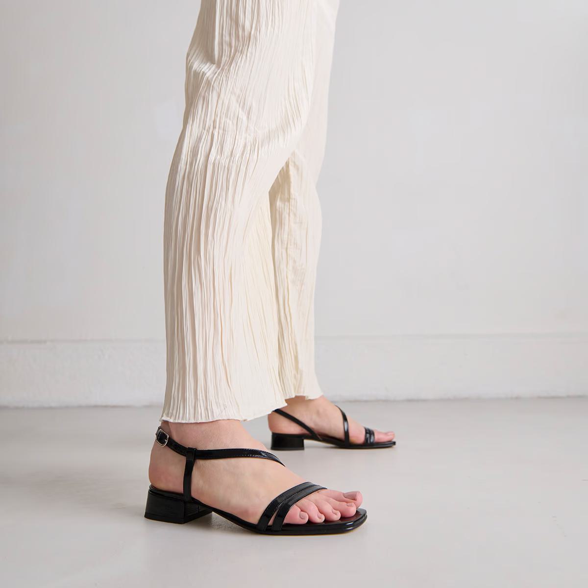 225- Anaya Cuir Brillant Noir