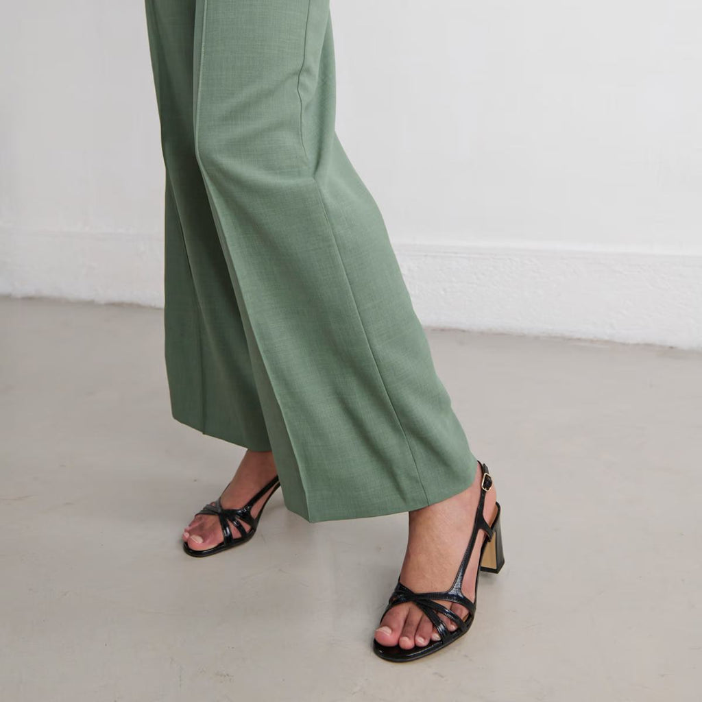 088- Vaiana Cuir Brillant Noir