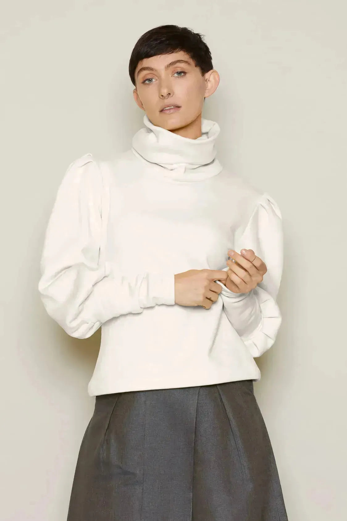 Logi Jumper (White)