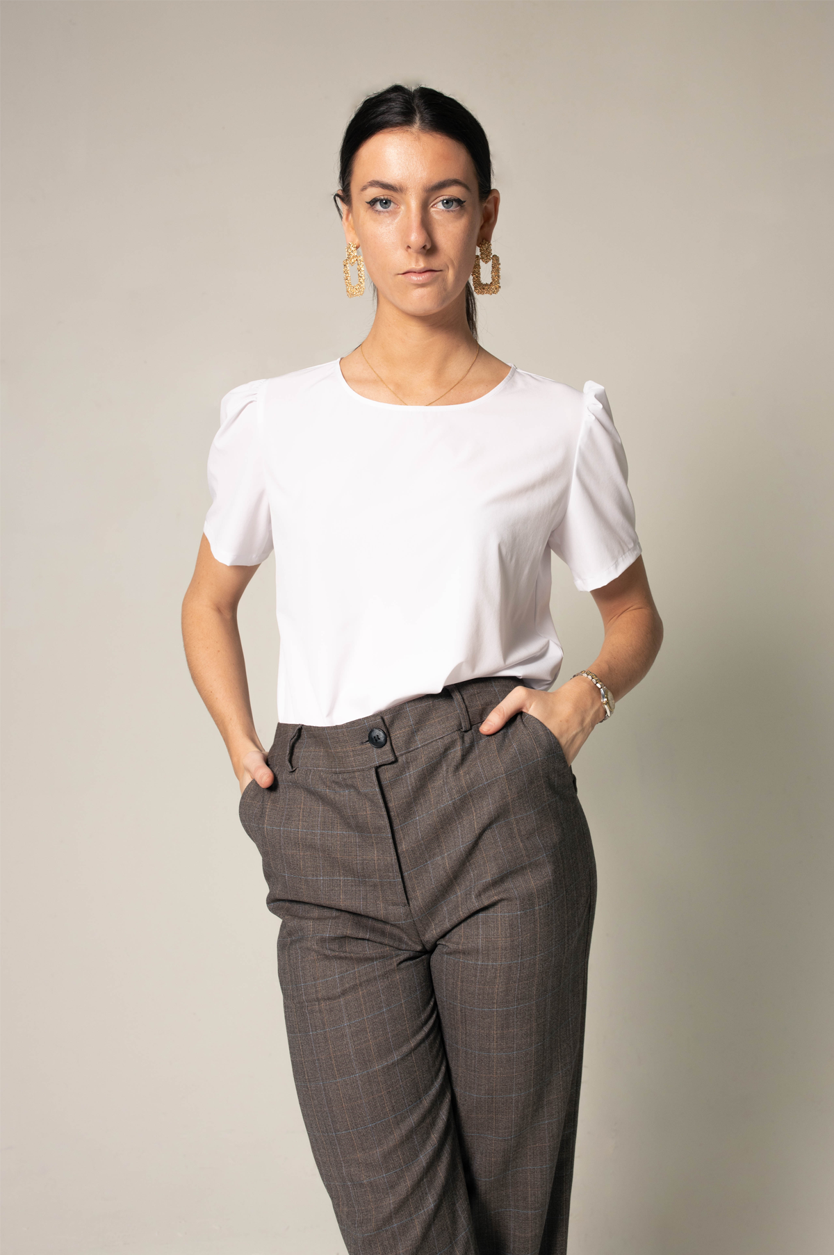 Elegant Round Neck Blouse in White â€?Chic Women's Top