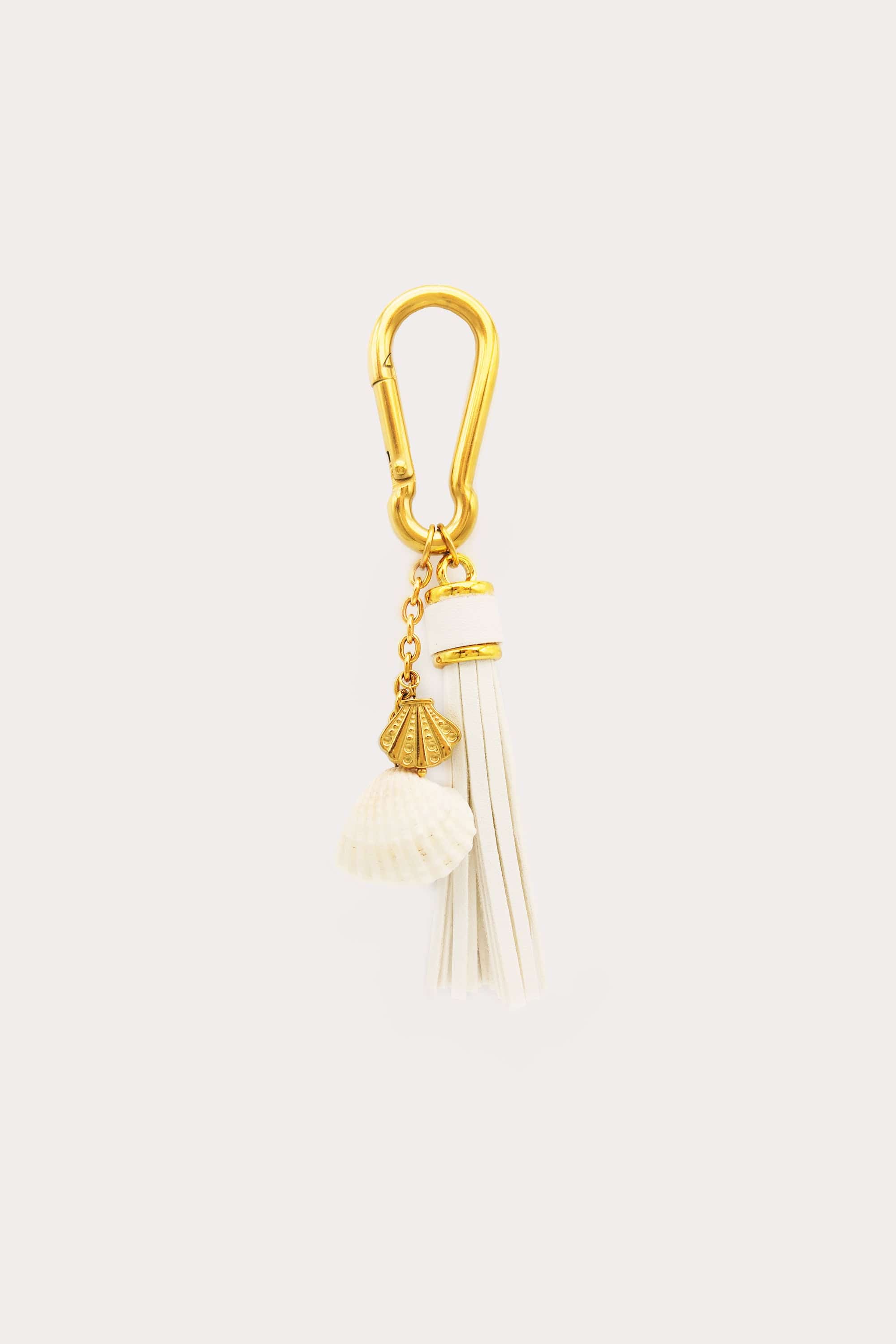 Yp4422 Key Charm Saltwater Tassel White