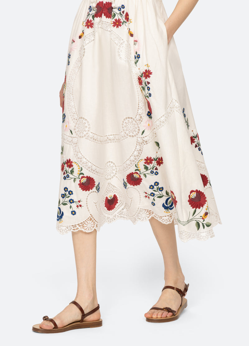 Celia Embroidery Slip D Pf25-046 Cream