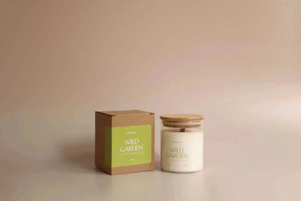 WOODCO Wild Garden Scented Candle 380g