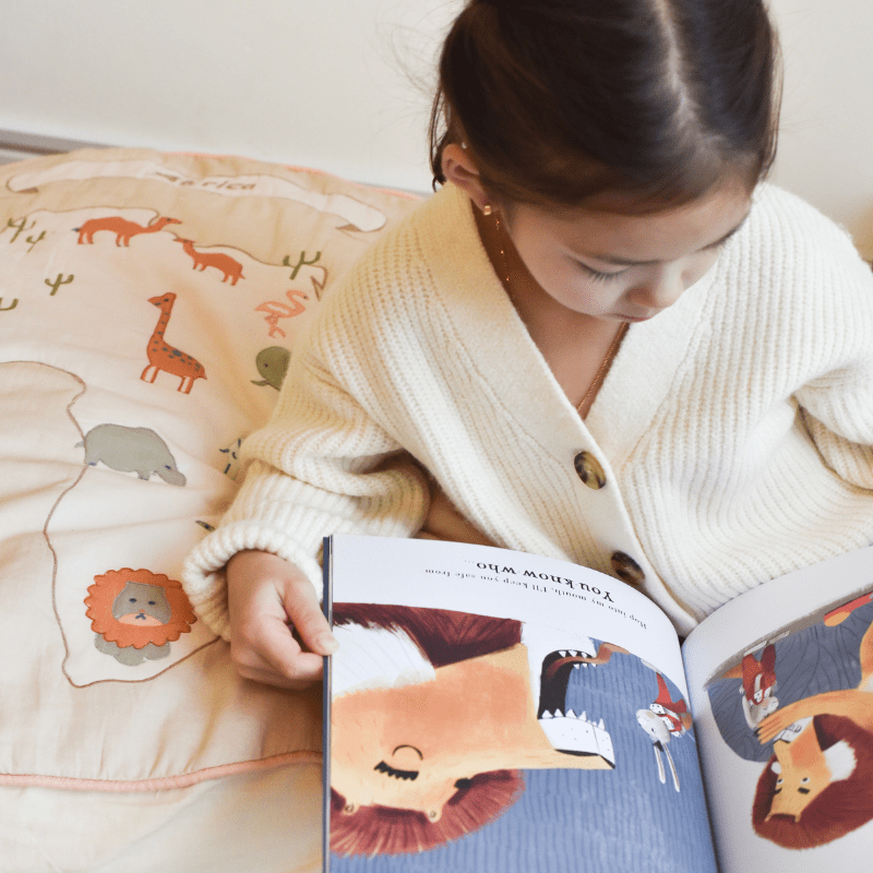 Africa Cushion Round Cover with Filler