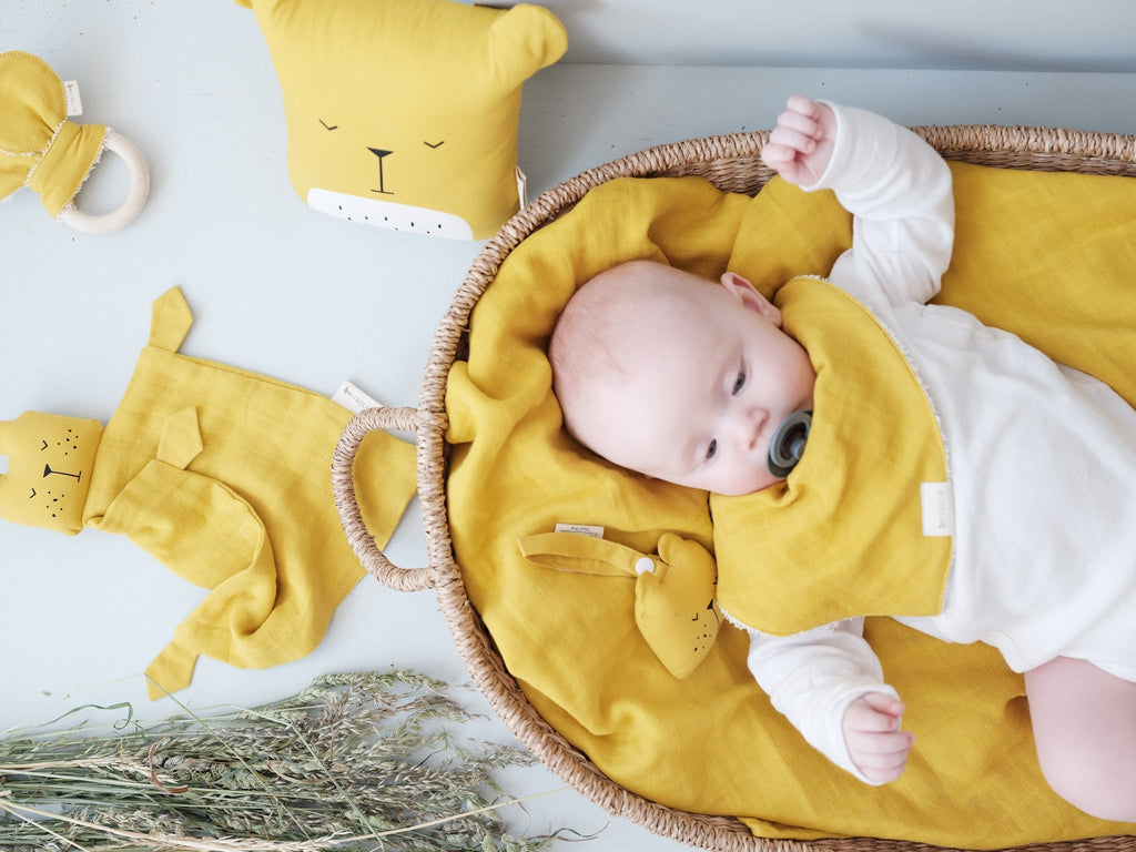 Animal Cushion Lazy Bear Honey