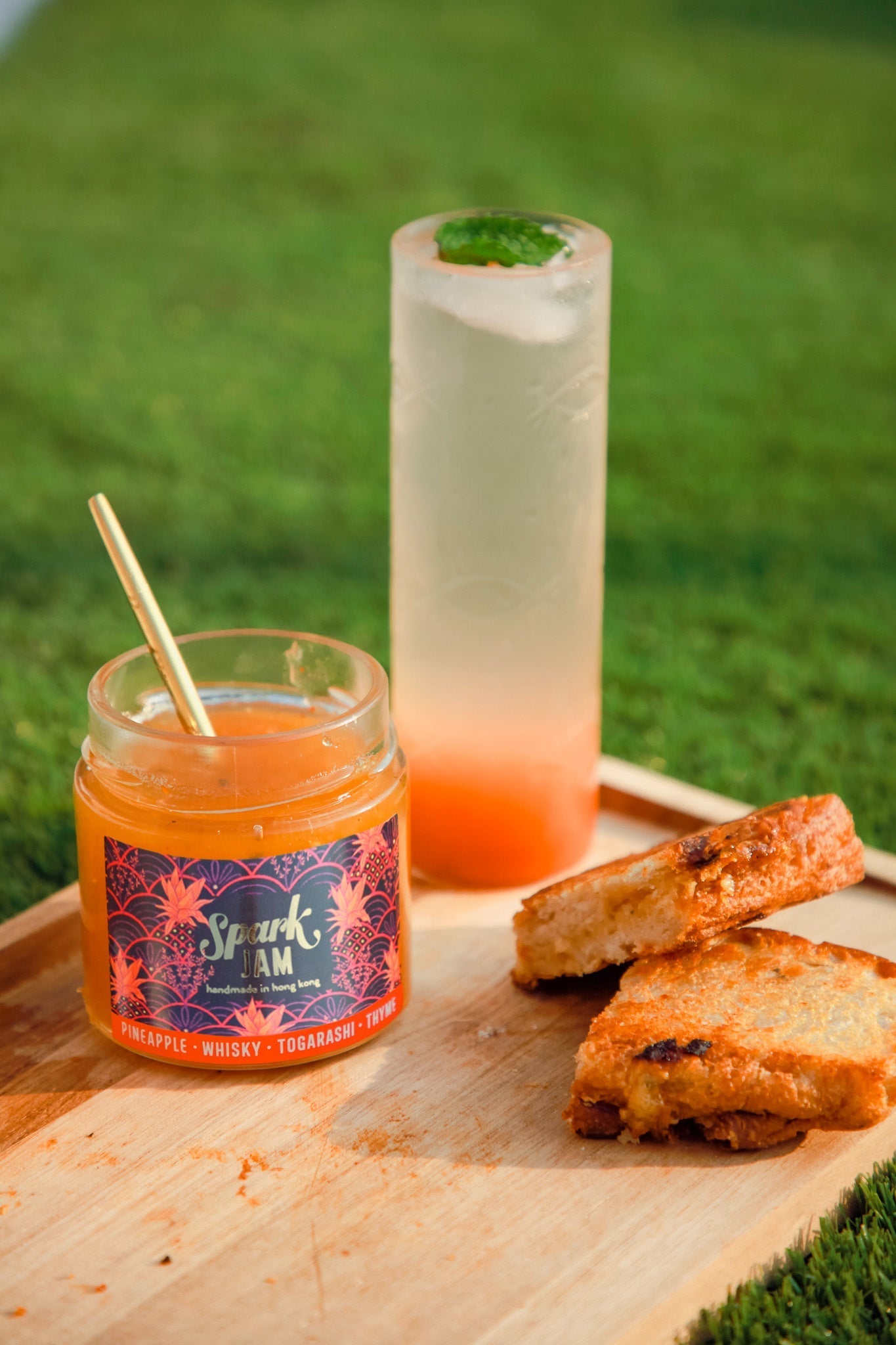 Spark Pineapple Jam with Whisky