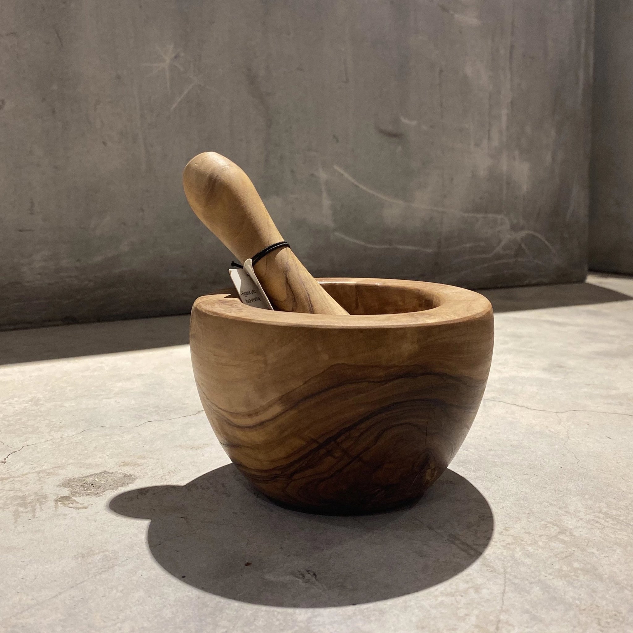 Olive Wood Smooth Motar and Pestle 5.5"