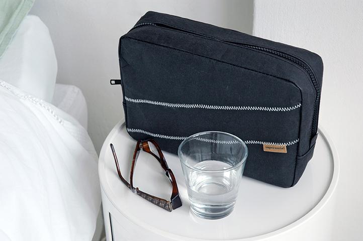 Zuperzozial - On-The-Road Mid Stay Toiletbag (Medium)